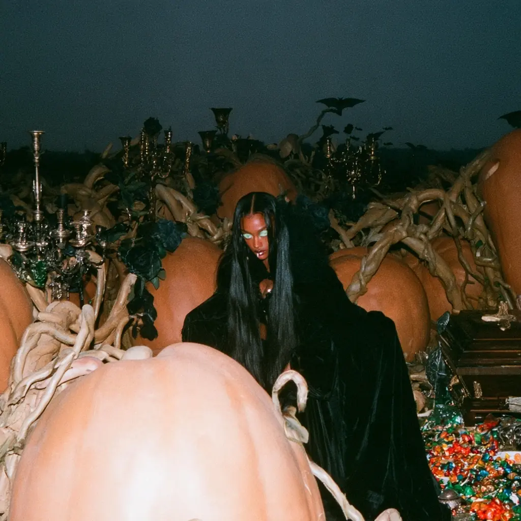 Surreal Vampire Fashion Editorial Midjourney提示词