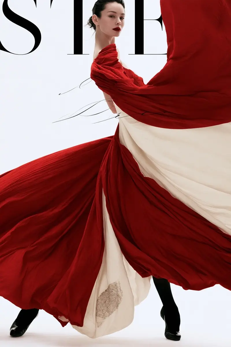 Editorial Can Can Dancer Midjourney提示词