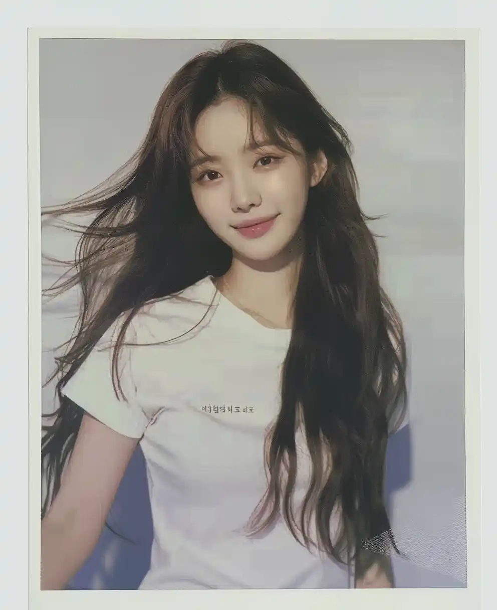 Korean Idol Polaroid Portrait Midjourney提示词