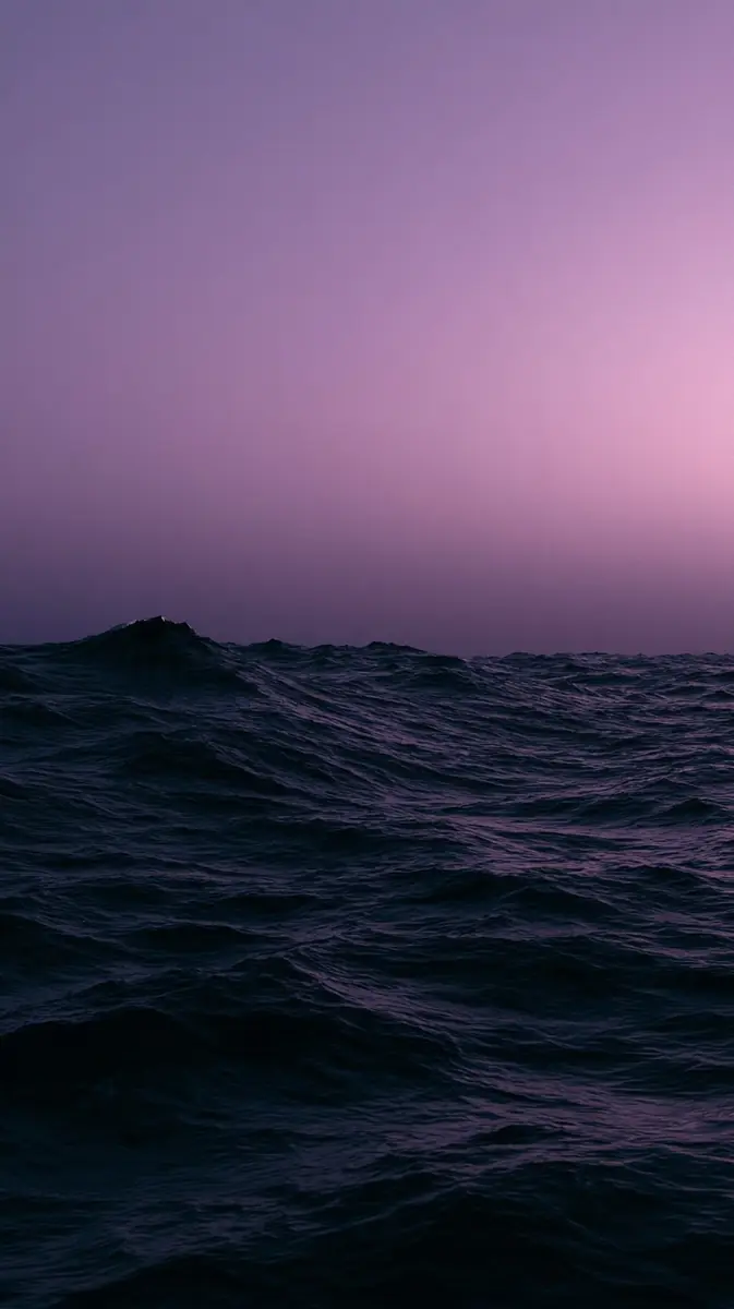 Photoreal Calm Ocean Midjourney提示词